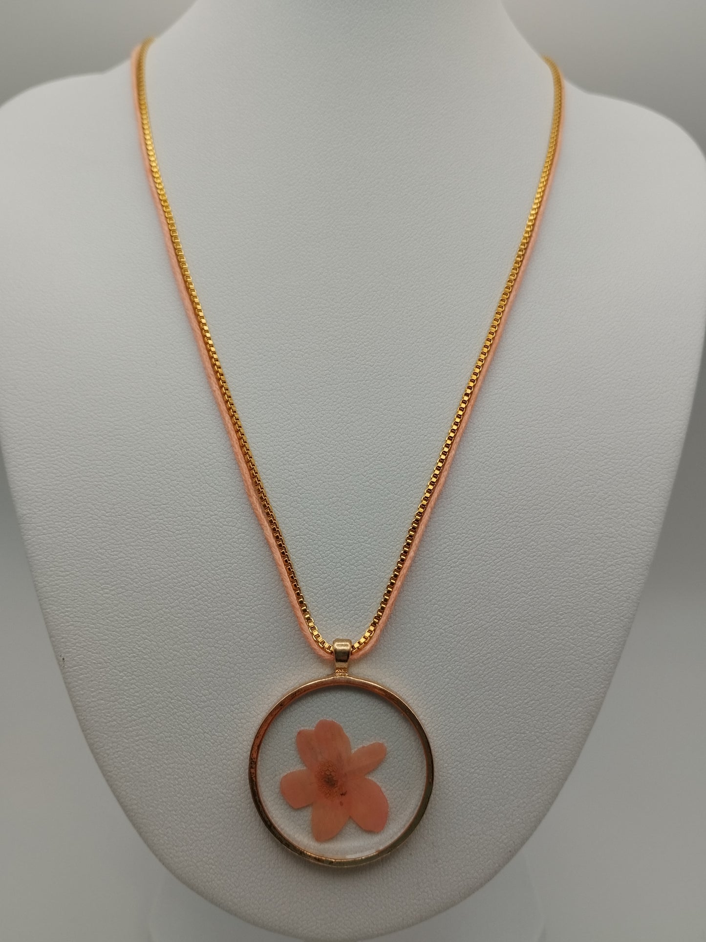 Collar flor natural